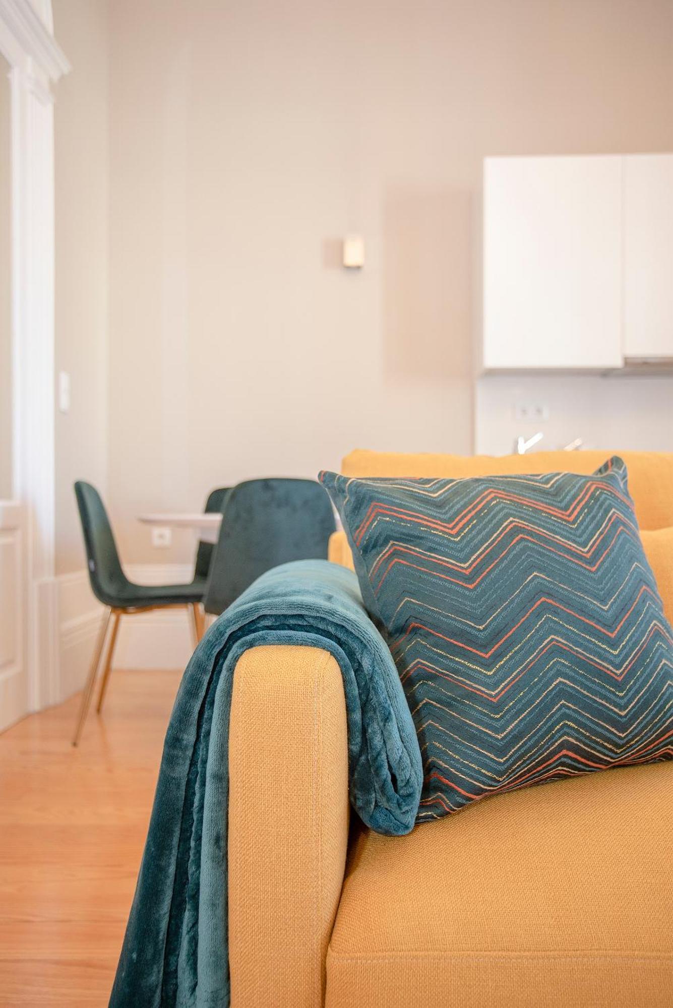 Liiiving In Porto - Balcony Design Apartment Bagian luar foto