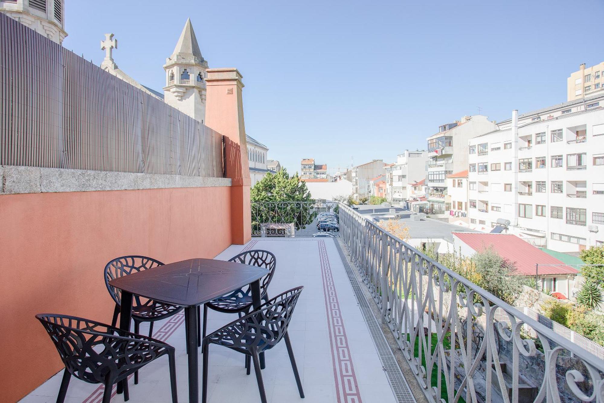 Liiiving In Porto - Balcony Design Apartment Bagian luar foto
